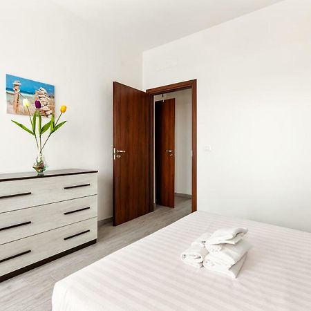 Renewed Balcony Flat With Green Garden Milão Exterior foto